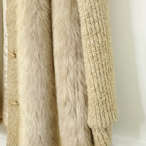 Vintage D'Esprit Dubrowsky and Perlbinder Fur Coat - Picture 4 of 6